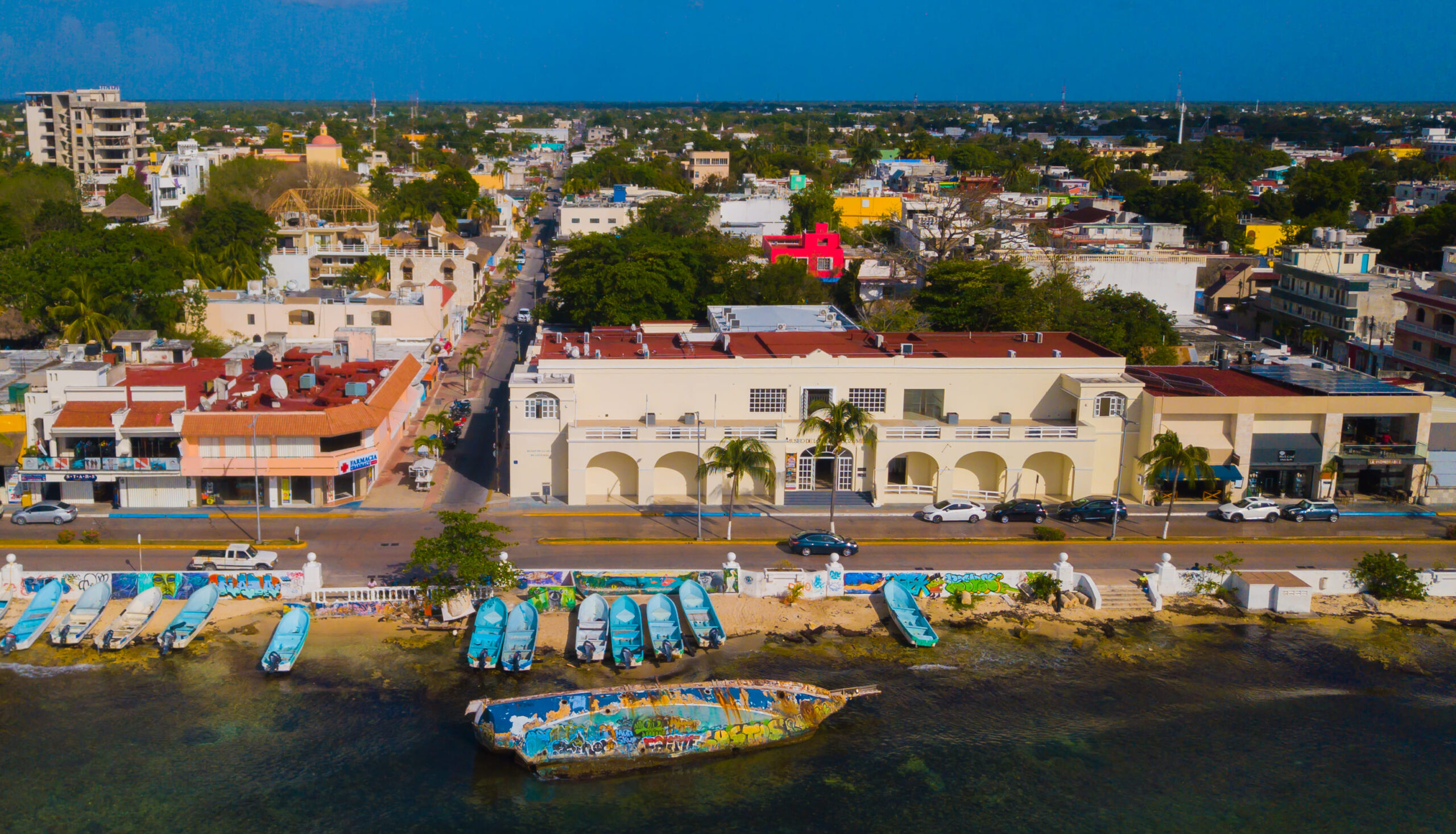island museum and wrecked boat monument photo cozumel 7